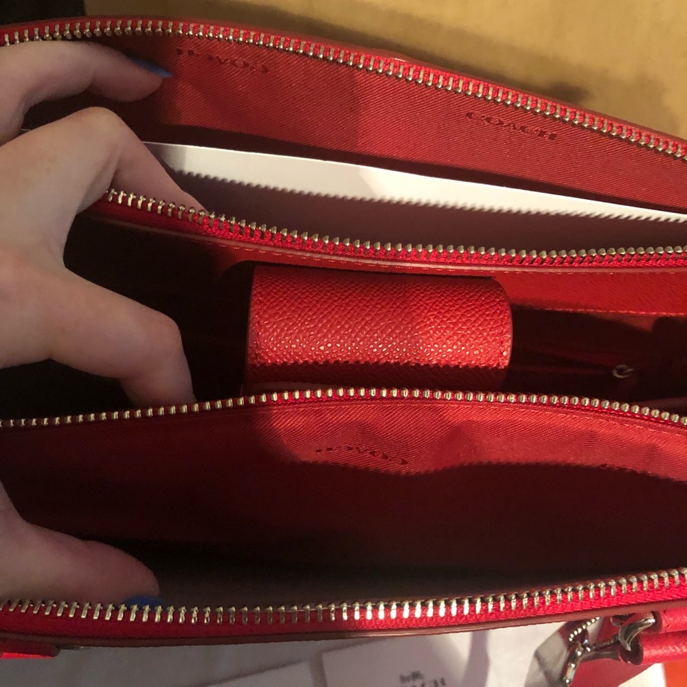 Red Large Coach Carryall - Picture 5 of 7